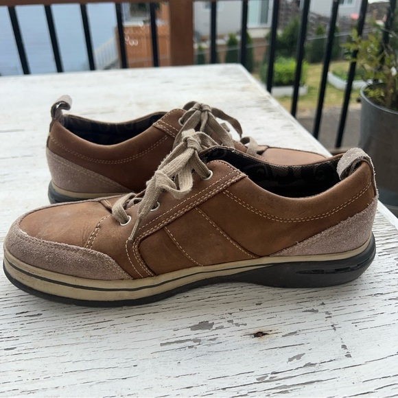 Men's Bass Brown Leather Lace-up Sneakers Size 9M - Picture 7 of 11